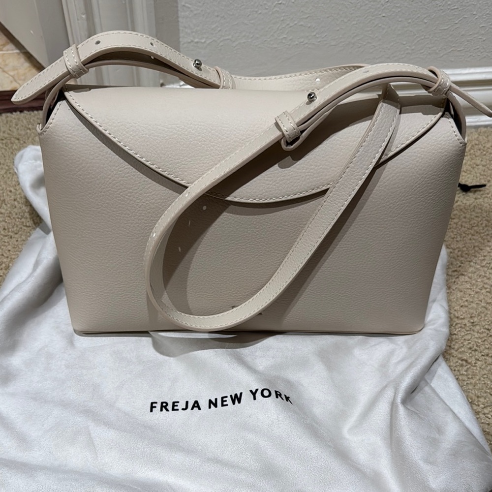 Freja Hudson Oat Bag